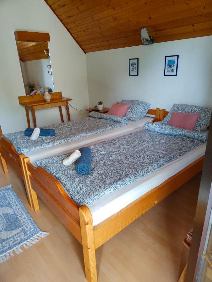 Apartamento Balaton Garden Balatongyörök Exterior foto