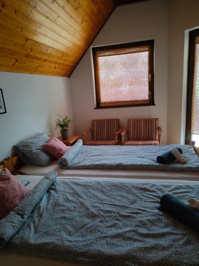 Apartamento Balaton Garden Balatongyörök Exterior foto