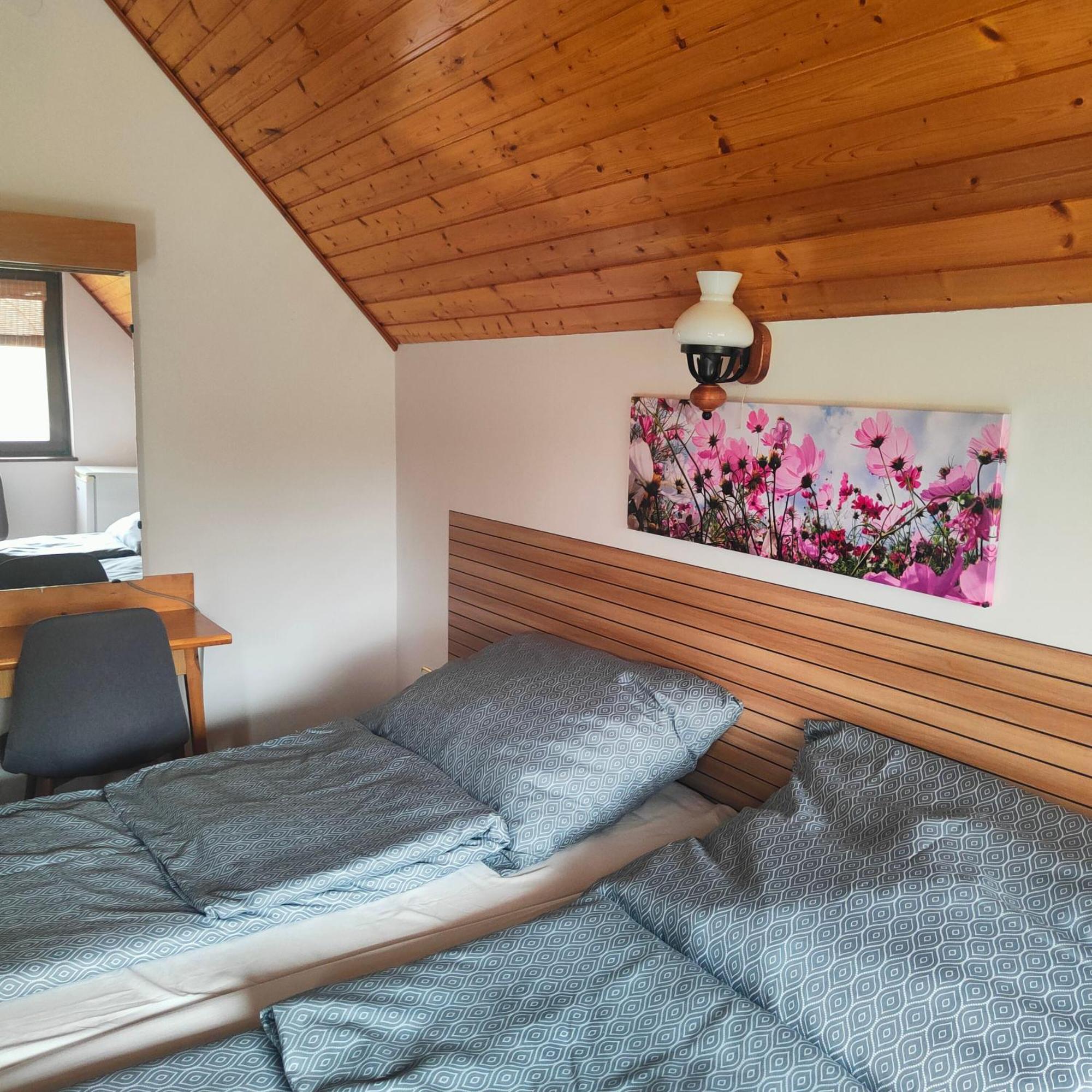 Apartamento Balaton Garden Balatongyörök Exterior foto